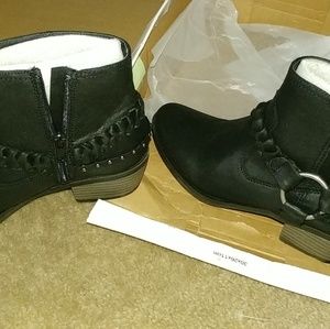 XOXO womens glorious boots